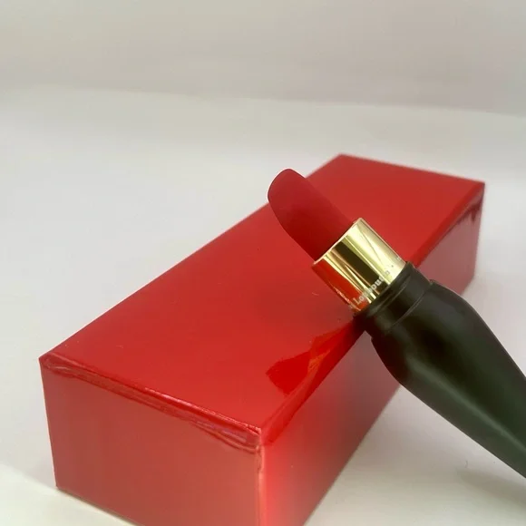 Christian Louboutin Velvet Matte Lip Colour Lipstick ~Shade 005M Red Dramadouce~ - Picture 4 of 7